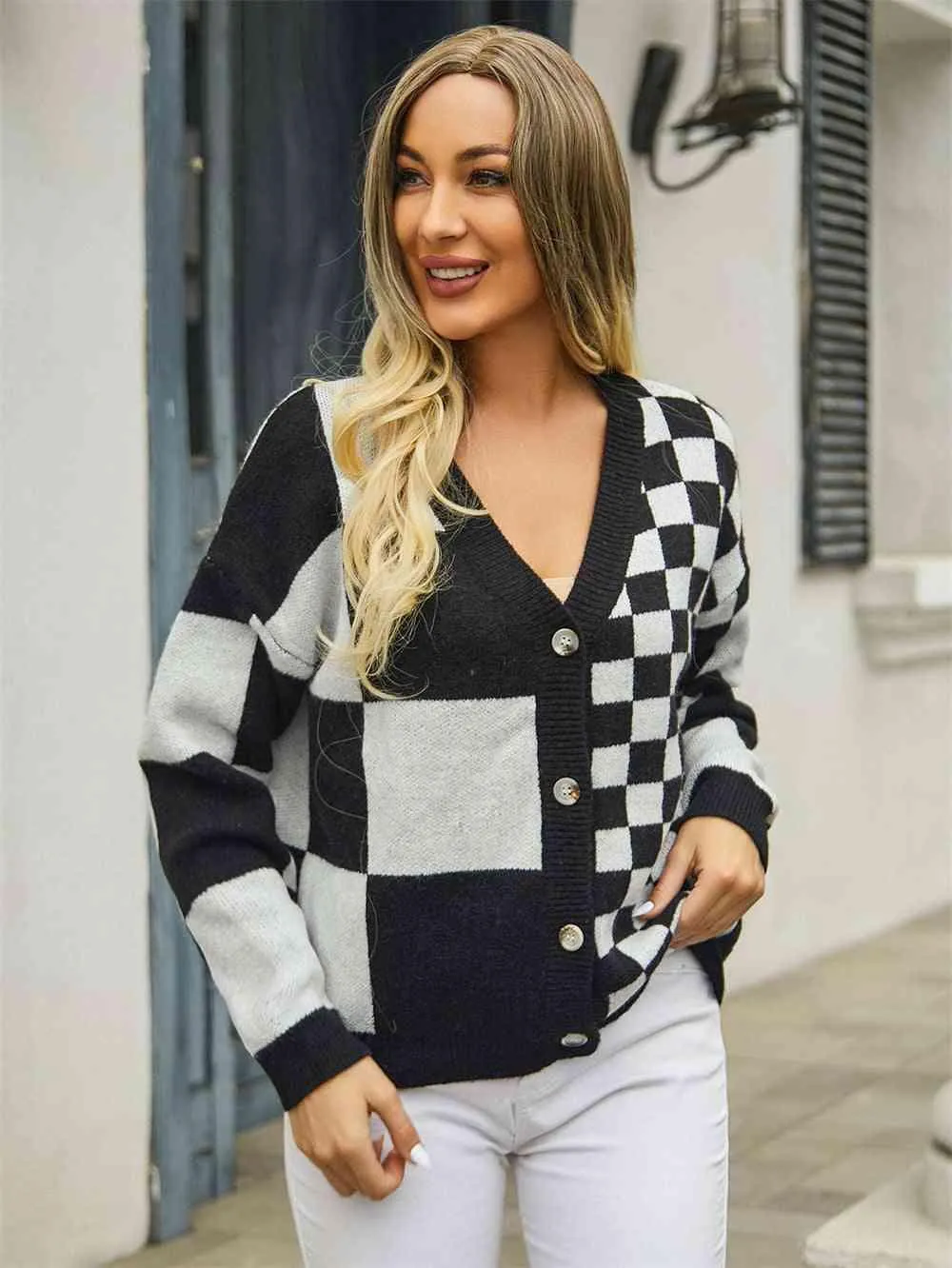 Cold Season Zest V-Neck Checkered Cardigan