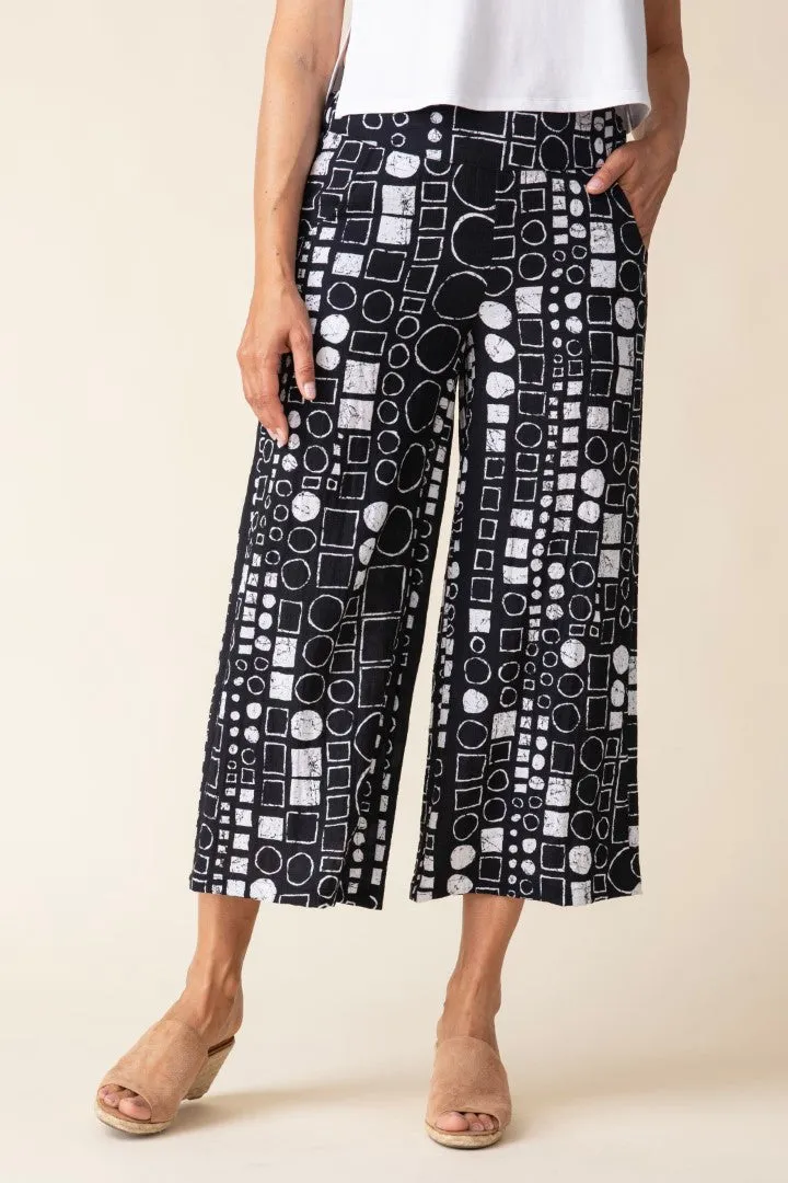 EXPRESS TRAVEL CIRCLE CROP PANTS
